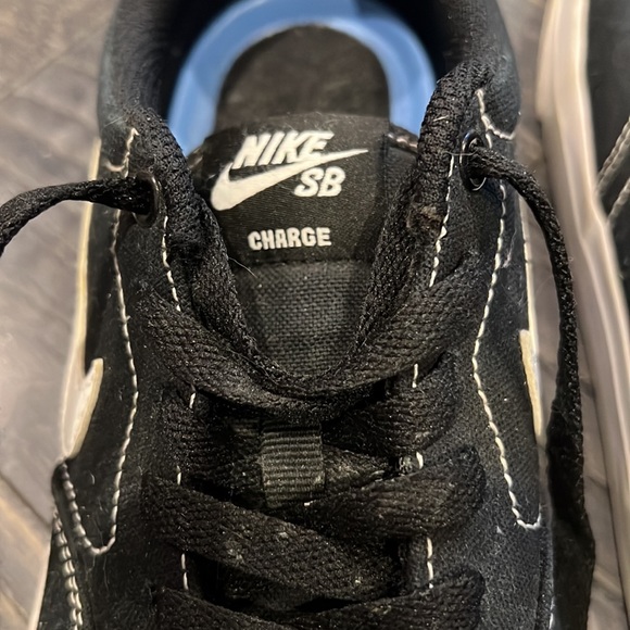 Nike SB charge worn a handful of times. With laces size 6.5 - Picture 7 of 8